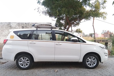 Mid Size Car on rent Delhi